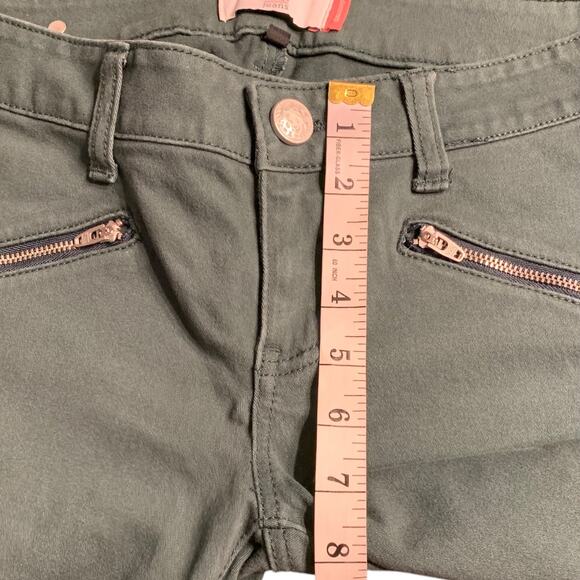 CAbi Jeans Women's Skinny's Size 2 Y2K Zipper Front Castleton Green Hipster - Picture 6 of 7